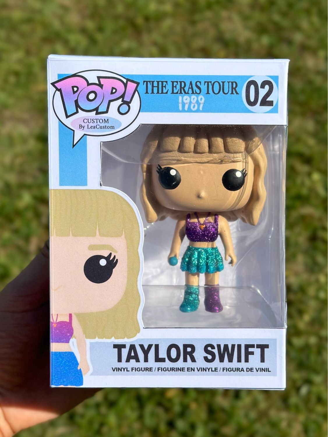 Taylor Swift Figurine - Unique Creation